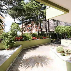 Casa Vacanze Nonna Elsa 008055-lt-0917 Appartement San Remo